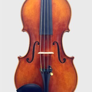 Cremona Stradivari Model violin, front view – handcrafted by Atelier Negri