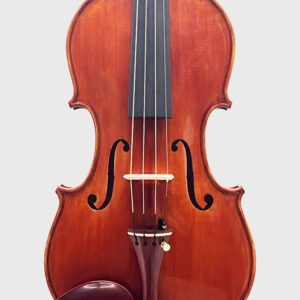 Marino Stradivari Model violin, front view – handcrafted by Atelier Negri