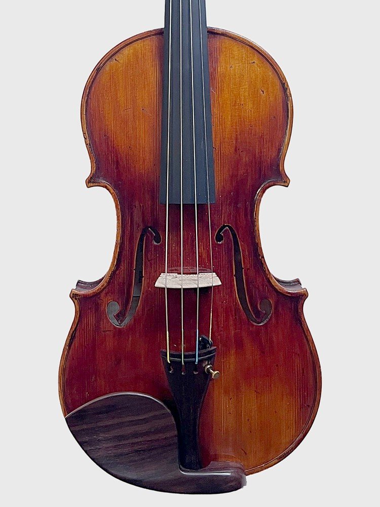 Roma Guarneri Model violin, front view – handcrafted by Atelier Negri